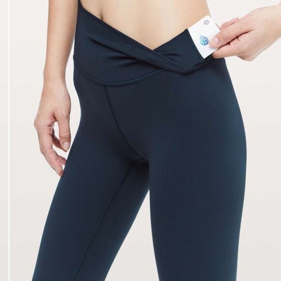 Lululemon Wunder Under Crop (Hi-Rise) Leggings Luxtreme 21" True Navy Size 4 - Picture 5 of 12